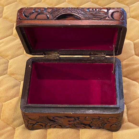 Carved Trinket Box-dark wood w/red felt - Picture 1 of 9